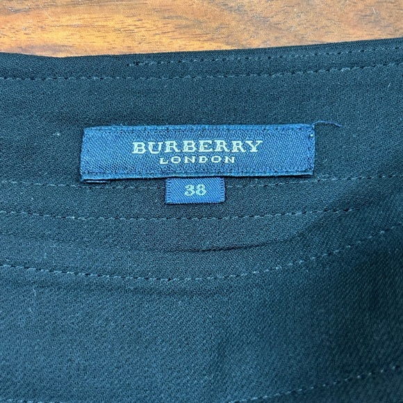 BURBERRY LONDON  SKIRT Sz EU 38 US 4 Black Straight Midi Above Knee Wool Blend - Picture 6 of 9